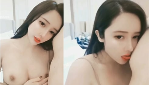 风骚极品秘书为了升职勾引男上司~（1） 海报