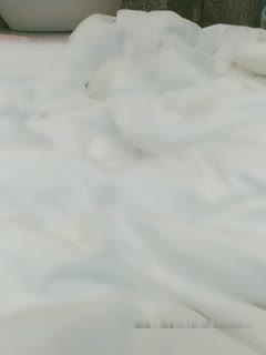 重庆光头强微信约炮两个百元级别的兼职妹第一个不大行，后面那个还不错皮肤白嫩大奶贵妇型 海报